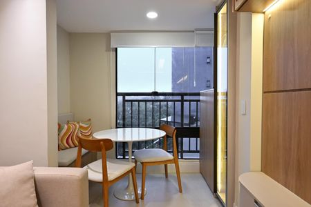 Varanda de apartamento para alugar com 1 quarto, 40m² em Cidade Jardim, São Paulo
