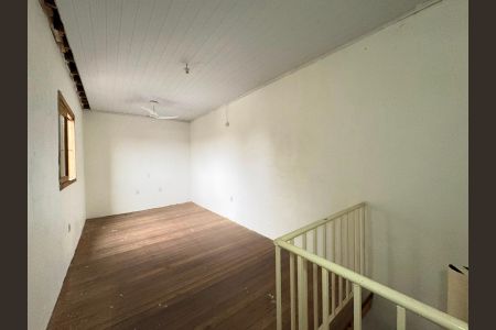 Casa para alugar com 700m², 6 quartos e 2 vagas Casa para alugar com 700m², 6 quartos e 2 vagasFundos- Quarto 3
