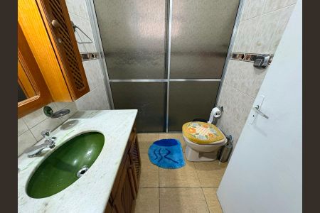 Casa para alugar com 700m², 6 quartos e 2 vagas Casa para alugar com 700m², 6 quartos e 2 vagasBanheiro