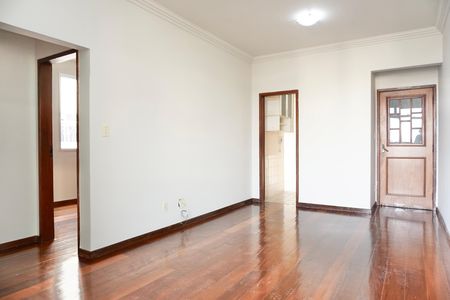 Sala  de apartamento para alugar com 2 quartos, 72m² em Santa Tereza, Belo Horizonte