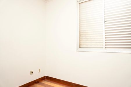 Apartamento para alugar com 72m², 2 quartos e 1 vagaSuíte
