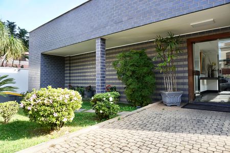 Apartamento para alugar com 72m², 2 quartos e 1 vagaFachada 
