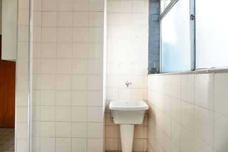 Apartamento para alugar com 72m², 2 quartos e 1 vagaÁrea de Serviço
