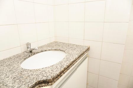 Apartamento para alugar com 72m², 2 quartos e 1 vagaSuíte - Banheiro 