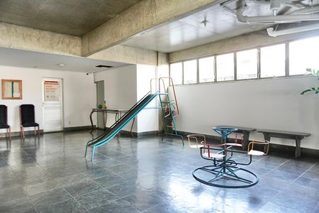Apartamento para alugar com 72m², 2 quartos e 1 vagaÁrea comum