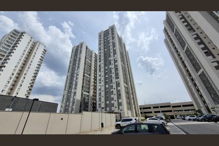Apartamento para alugar com 43m², 2 quartos e 1 vaga Apartamento para alugar com 43m², 2 quartos e 1 vagaFachada