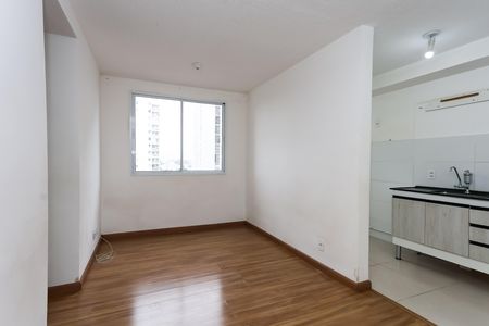 Sala de apartamento para alugar com 2 quartos, 43m² em Jardim Monte Alegre, Taboão da Serra