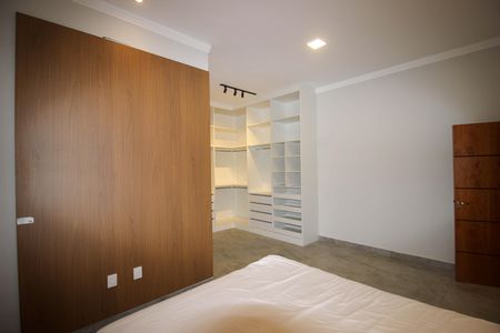 Casa de condomínio para alugar com 454m², 3 quartos e 6 vagas