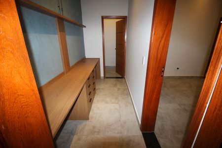 Casa de condomínio para alugar com 454m², 3 quartos e 6 vagas