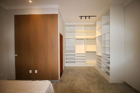 Casa de condomínio para alugar com 454m², 3 quartos e 6 vagas