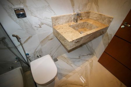 Casa de condomínio para alugar com 454m², 3 quartos e 6 vagas