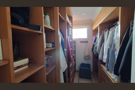 Apartamento à venda com 179m², 4 quartos e 3 vagasCloset