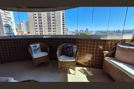 Apartamento à venda com 179m², 4 quartos e 3 vagasVaranda