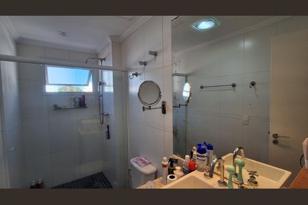 Apartamento à venda com 179m², 4 quartos e 3 vagasBanheiro Suíte 2
