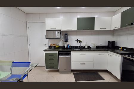 Apartamento à venda com 179m², 4 quartos e 3 vagasCozinha 