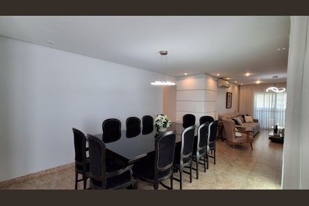 Apartamento à venda com 179m², 4 quartos e 3 vagasSala