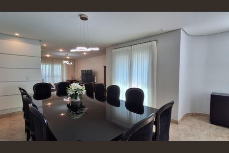 Apartamento à venda com 179m², 4 quartos e 3 vagasSala