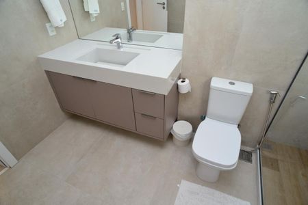 Apartamento à venda com 470m², 6 quartos e 2 vagas Apartamento à venda com 470m², 6 quartos e 2 vagasBanheiro Closet Superior