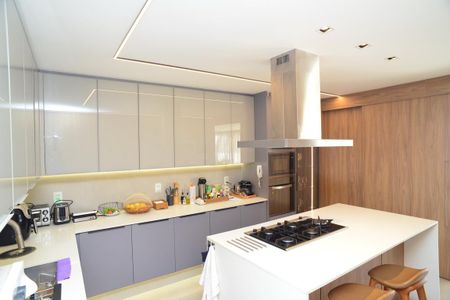 Cozinha de apartamento à venda com 6 quartos, 470m² em Barra da Tijuca, Rio de Janeiro
