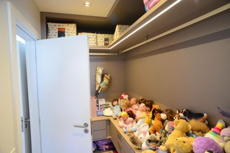 Apartamento à venda com 470m², 6 quartos e 2 vagas Apartamento à venda com 470m², 6 quartos e 2 vagasSuíte 2