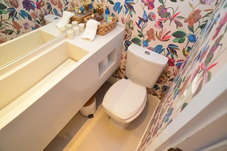 Apartamento à venda com 470m², 6 quartos e 2 vagas Apartamento à venda com 470m², 6 quartos e 2 vagasLavabo