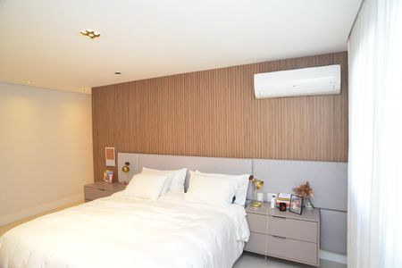 Apartamento à venda com 470m², 6 quartos e 2 vagas Apartamento à venda com 470m², 6 quartos e 2 vagasSuíte Principal