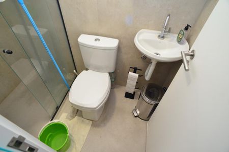 Apartamento à venda com 470m², 6 quartos e 2 vagas Apartamento à venda com 470m², 6 quartos e 2 vagasBanheiro de Serviço