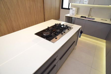 Apartamento à venda com 470m², 6 quartos e 2 vagas Apartamento à venda com 470m², 6 quartos e 2 vagasCozinha