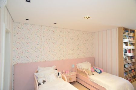 Apartamento à venda com 470m², 6 quartos e 2 vagas Apartamento à venda com 470m², 6 quartos e 2 vagasSuíte