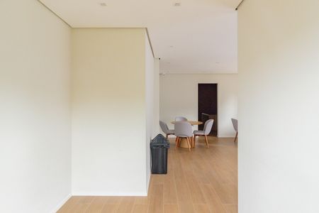 Apartamento à venda com 48m², 2 quartos e 1 vaga Apartamento à venda com 48m², 2 quartos e 1 vagaÁrea comum - Salão de festas