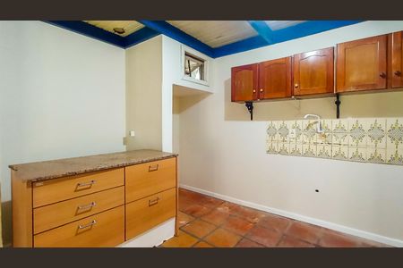 Casa para alugar com 70m², 2 quartos e 2 vagasCozinha