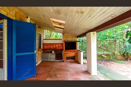 Casa para alugar com 70m², 2 quartos e 2 vagasÁrea externa