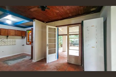 Casa para alugar com 70m², 2 quartos e 2 vagasCozinha