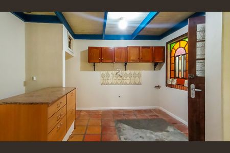Casa para alugar com 70m², 2 quartos e 2 vagasCozinha
