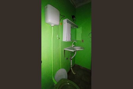 Casa para alugar com 70m², 2 quartos e 2 vagasBanheiro