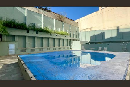 Apartamento à venda com 40m², 1 quarto e 1 vaga Apartamento à venda com 40m², 1 quarto e 1 vagaPiscina