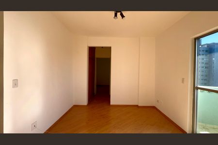 Apartamento à venda com 40m², 1 quarto e 1 vaga Apartamento à venda com 40m², 1 quarto e 1 vagaSala