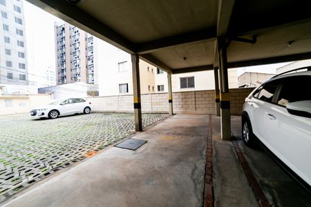 Garagem de apartamento para alugar com 2 quartos, 78m² em Graça, Belo Horizonte