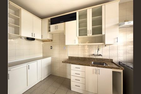 Apartamento à venda com 142m², 2 quartos e 2 vagasCozinha