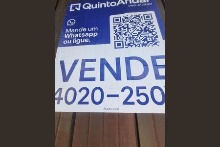 Casa à venda com 230m², 4 quartos e 2 vagas Casa à venda com 230m², 4 quartos e 2 vagasPlaca