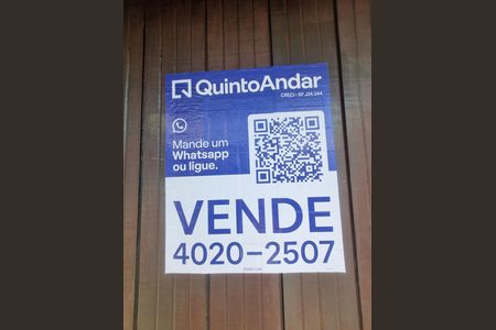 Casa à venda com 230m², 4 quartos e 2 vagas Casa à venda com 230m², 4 quartos e 2 vagasPlaca