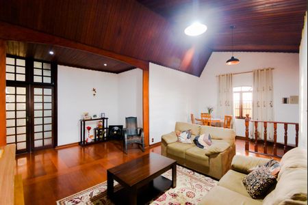 Sala de casa à venda com 4 quartos, 230m² em Vila Ristori, Guarulhos