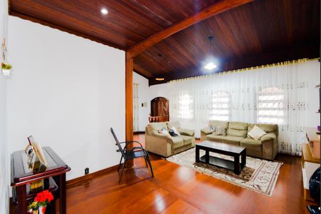 Sala de casa à venda com 4 quartos, 230m² em Vila Ristori, Guarulhos