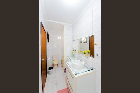 Casa à venda com 230m², 4 quartos e 2 vagasBanheiro Social