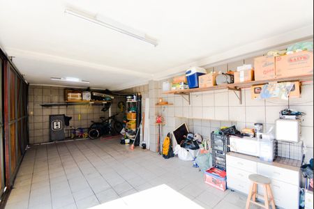 Casa à venda com 230m², 4 quartos e 2 vagasGaragem