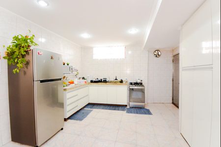 Casa à venda com 230m², 4 quartos e 2 vagasCozinha