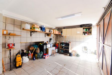 Casa à venda com 230m², 4 quartos e 2 vagasGaragem