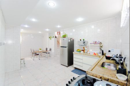 Casa à venda com 230m², 4 quartos e 2 vagasCozinha