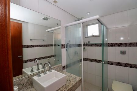 Apartamento para alugar com 82m², 3 quartos e 1 vaga Apartamento para alugar com 82m², 3 quartos e 1 vagaSuíte