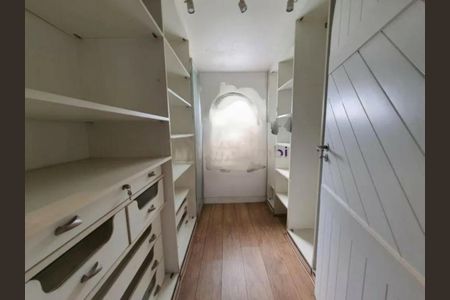 Casa para alugar com 3 quartos, 662m² em Jardim Leonor, São Paulo